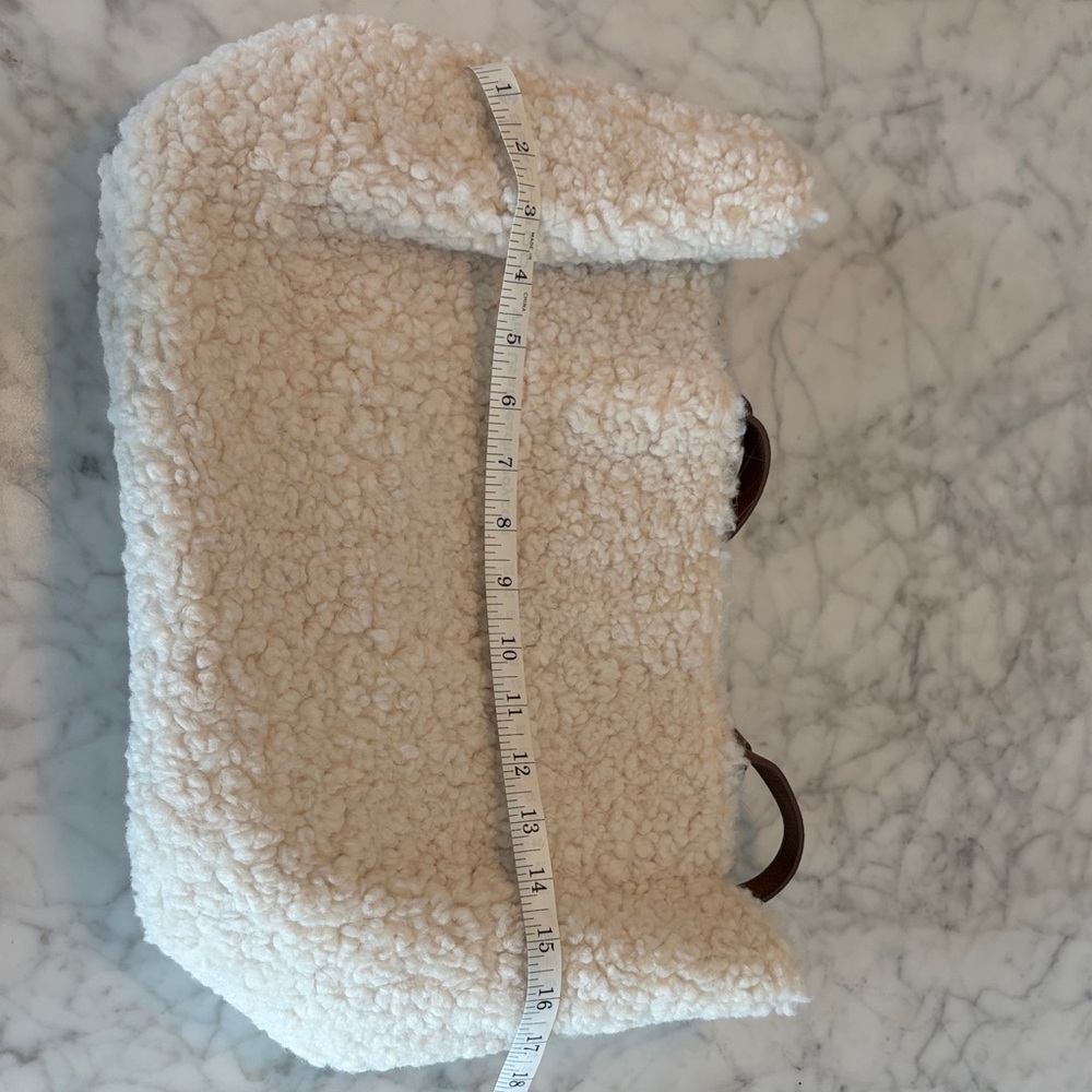 Cozy Cream Sherpa Tote Bag - Picture 4 of 5